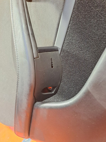 TESLA MODEL 3 LONG 2024 REAR LEFT DOOR CARD 1079742-00-C 1776472-10-B Warranty - Image 10