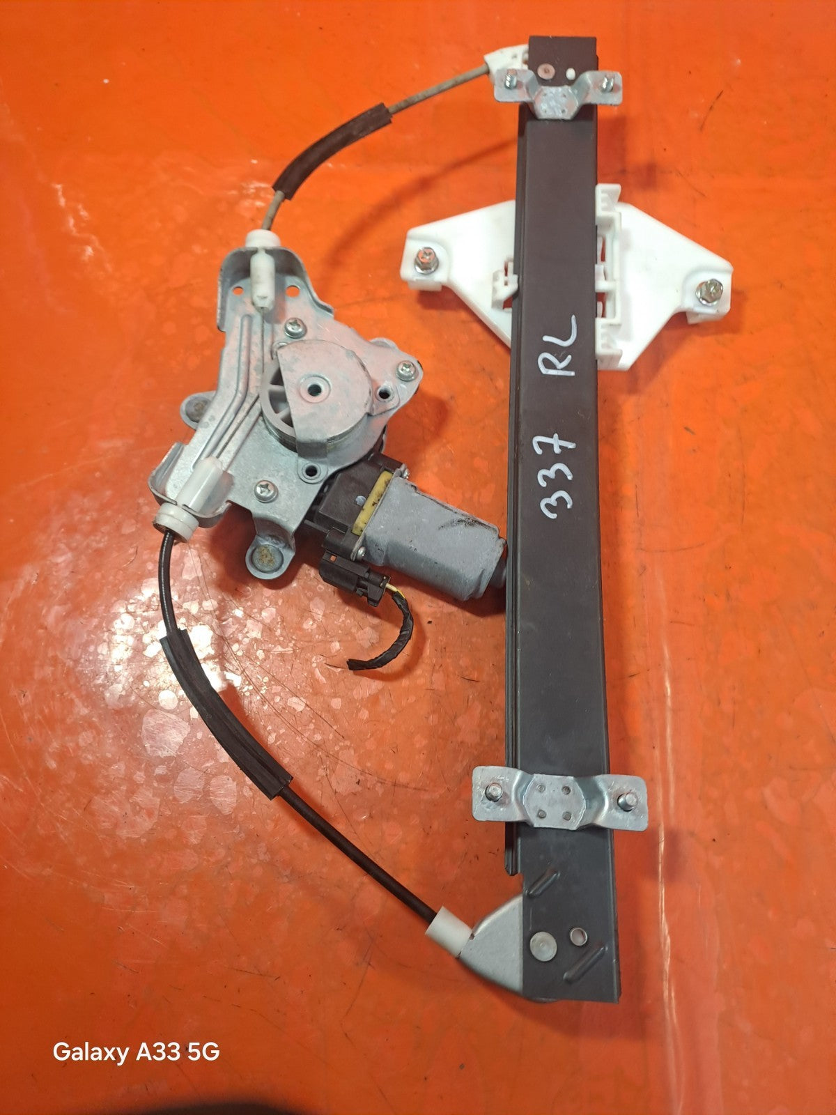 ✅SSANGYONG KORANDO 2.2 DIESEL 2015 REAR LEFT WINDOW MOTOR & REGULATOR Warranty - Image 5