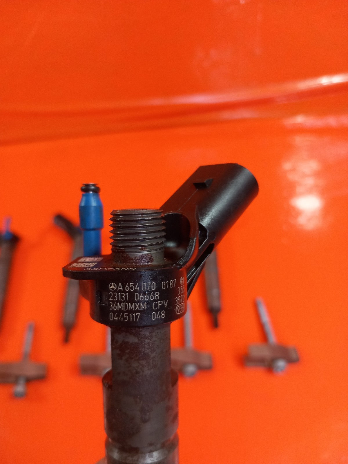 ebay-src:https://i.ebayimg.com/00/s/mtywmfgxmjaw/z/oqoaaeswcyxqftuj/$_57.jpg