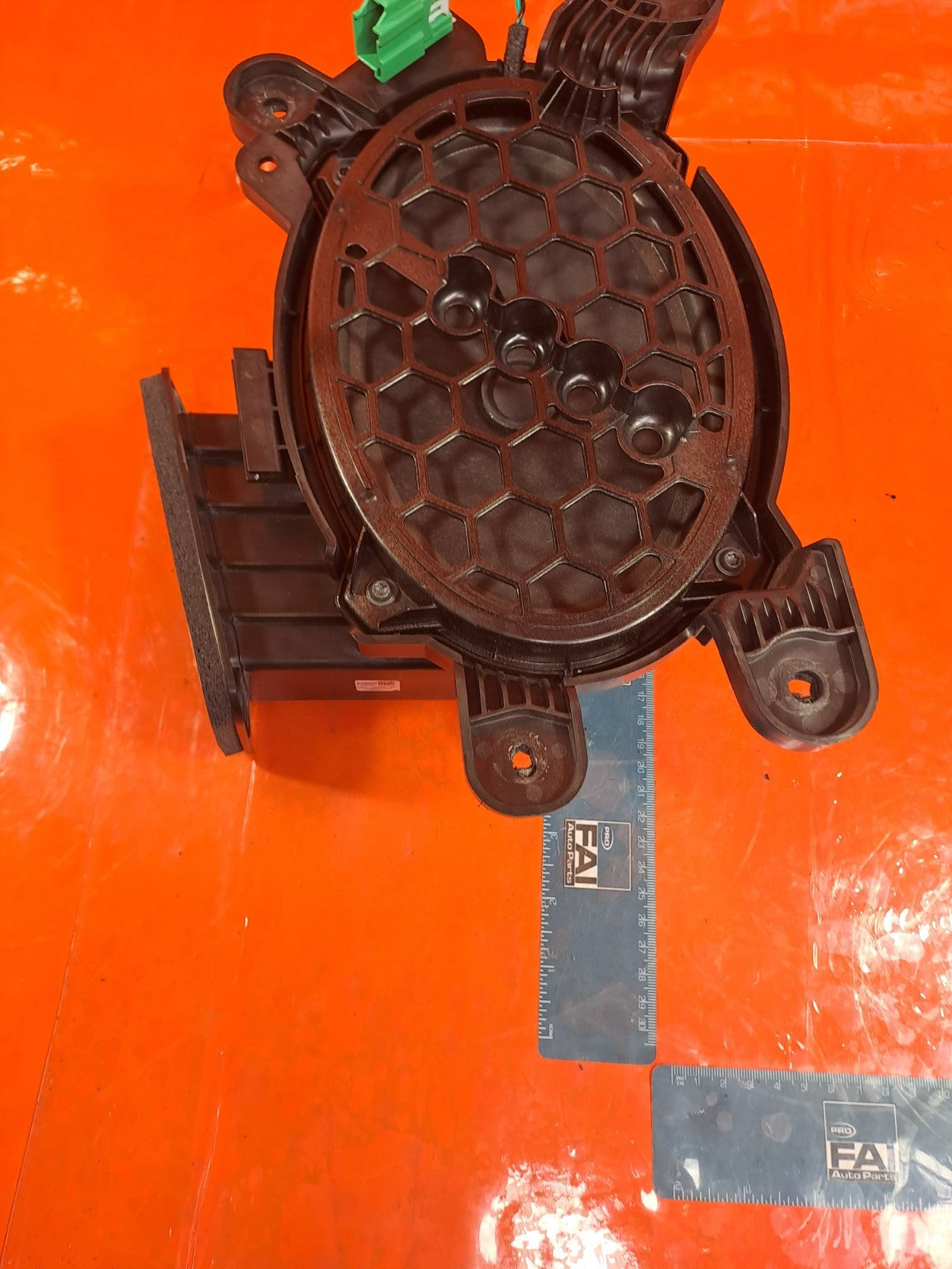 ebay-src:https://i.ebayimg.com/00/s/mtywmfgxmjaw/z/kvoaaeswhvxozvtq/$_57.jpg