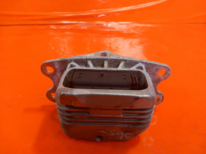 ebay-src:https://i.ebayimg.com/00/s/mtiwmfgxnjaw/z/~z0aaeswjfzqnboo/$_57.jpg