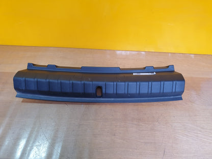 ✅2023 BMW I4 G26 E-DRIVE 40 M SPORT REAR BOOT LOCK TRIM 7951240 + WARRANTY A190 - Image 1