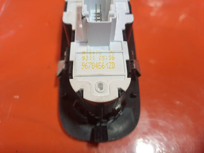 ✅Citroen Berlingo 650 1.5 Diesel 2020 Front Right Door Window Switch 98167922ZD  - Image 12