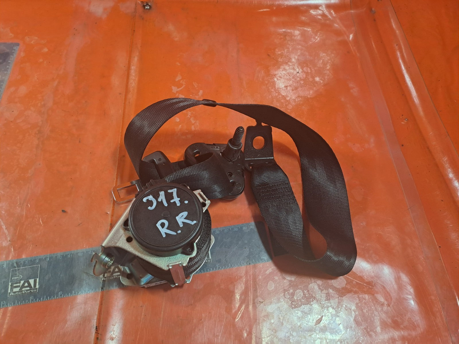 ✅2015 RENAULT ZOE DYNAMIQUE SEAT BELT REAR RIGHT 888408626R + WARRANTY A317 - Image 1