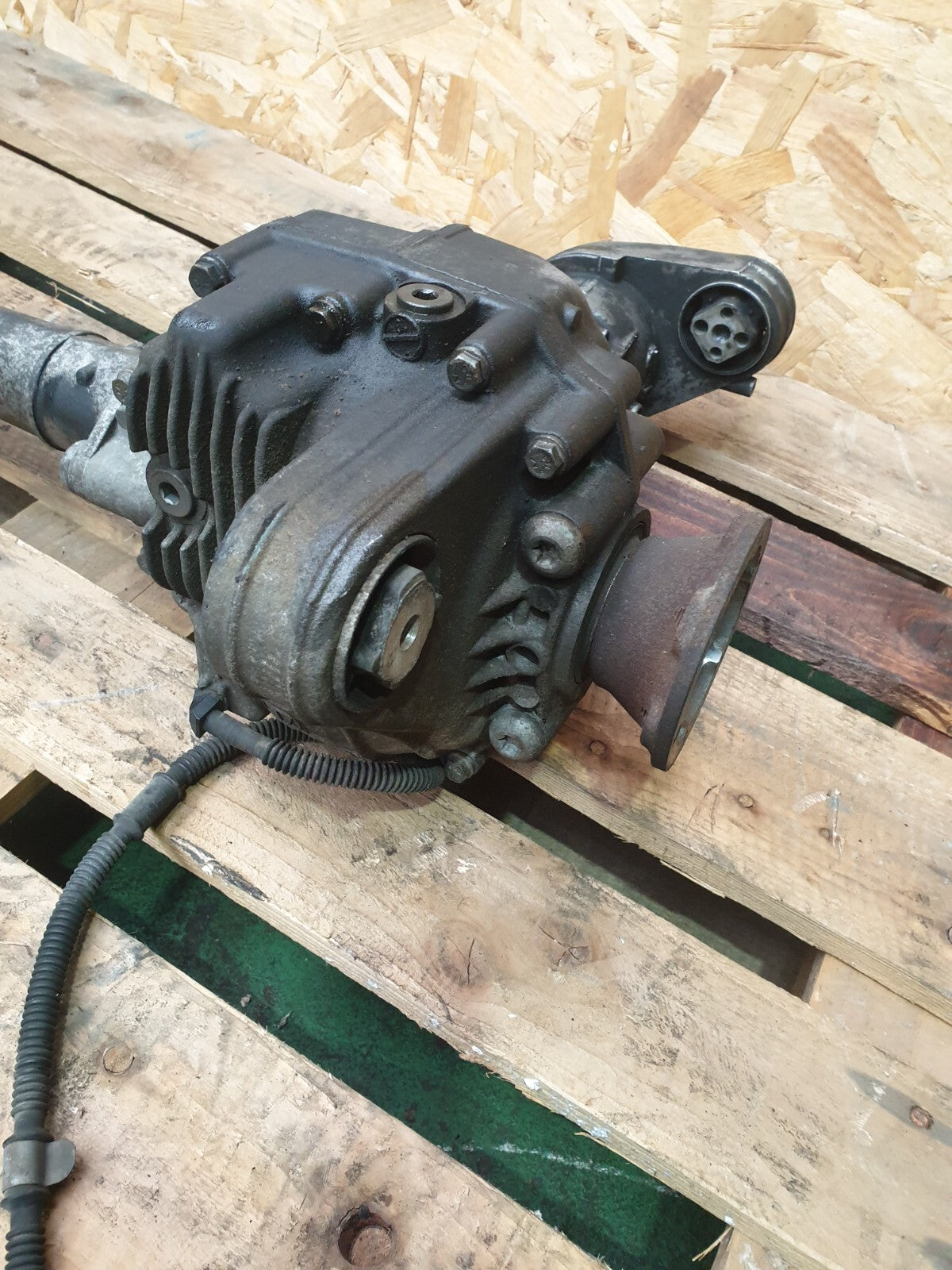 LAND ROVER DISCOVERY 4 2015 3.0 DIESEL FRONT AUTOMATIC DIFFERENTIAL 4460310 A220 - Image 5