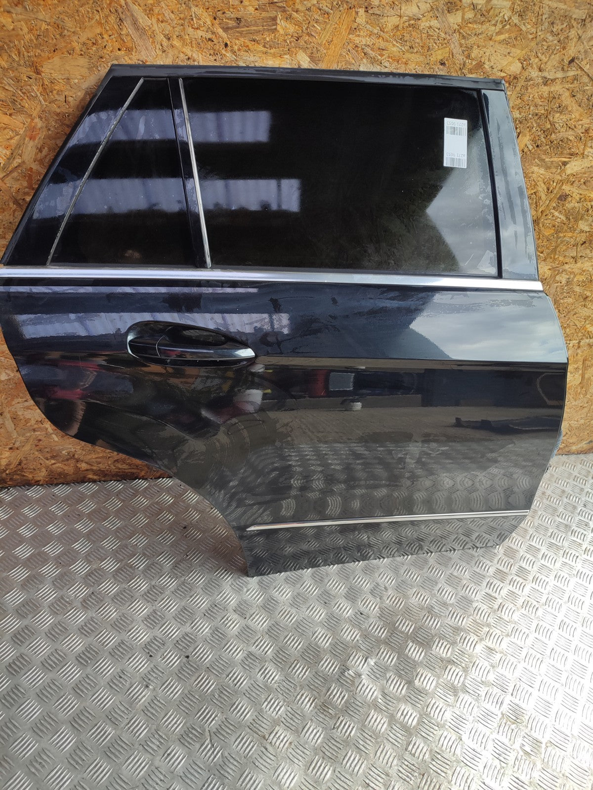 ✅MERCEDES E300 W212 2.1 DIESEL 2013 REAR RIGHT DOOR BARE BLACK Warranty A271 - Image 1