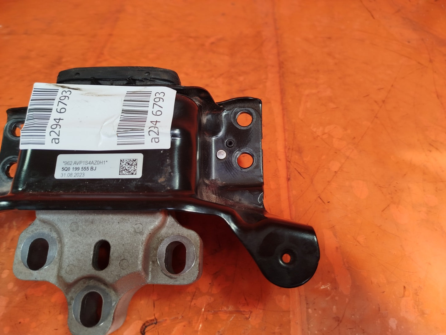 ✅2023 VW GOLF GTE MK8 LEFT SIDE ENGINE MOUNT BRACKET 5Q0199555BJ + WARRANTY A294 - Image 3