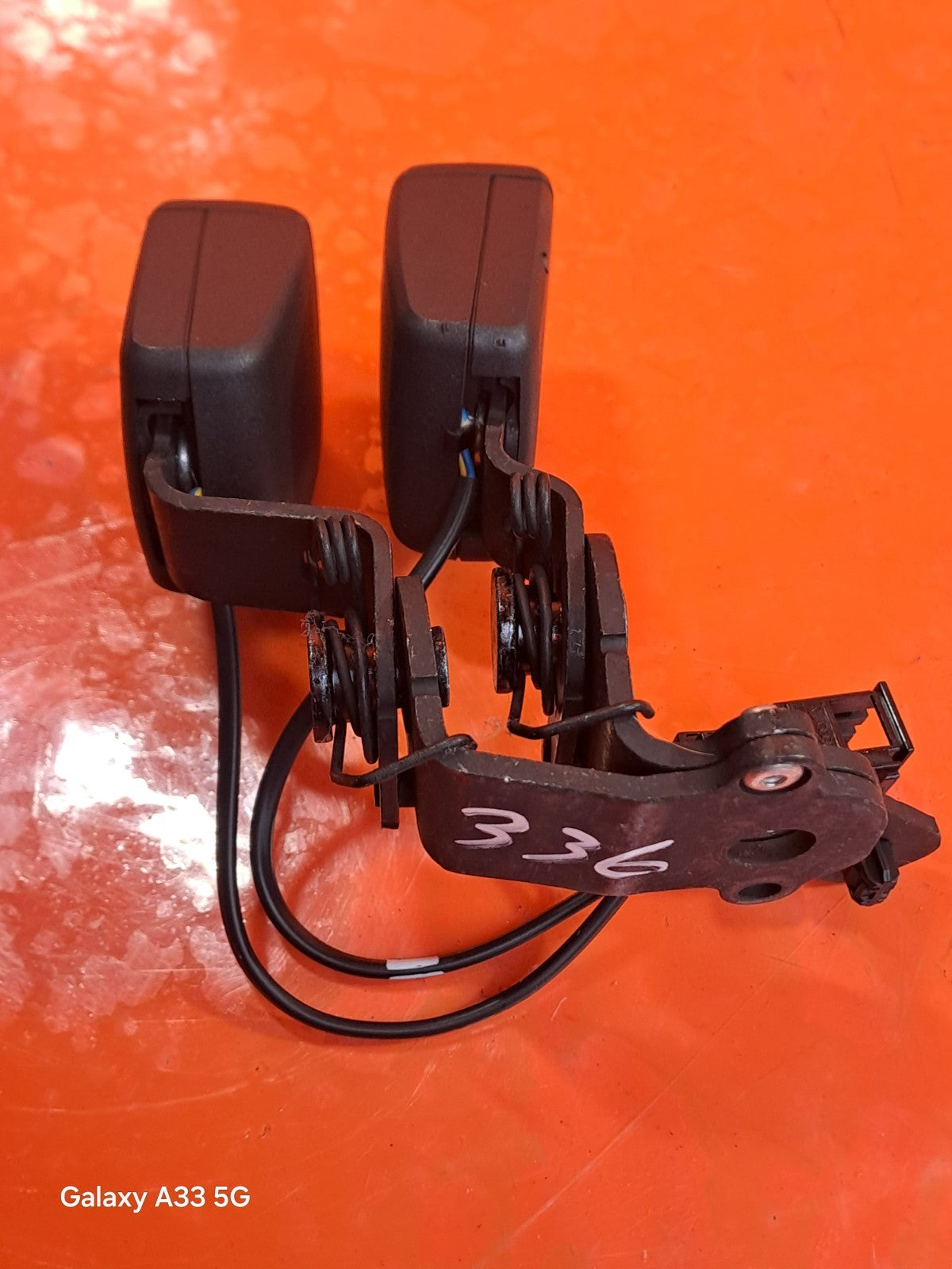 ✅2023 CUPRA FORMENTOR REAR DOUBLE SEAT BELT BUCKLE + WARRANTY A336 - Image 7