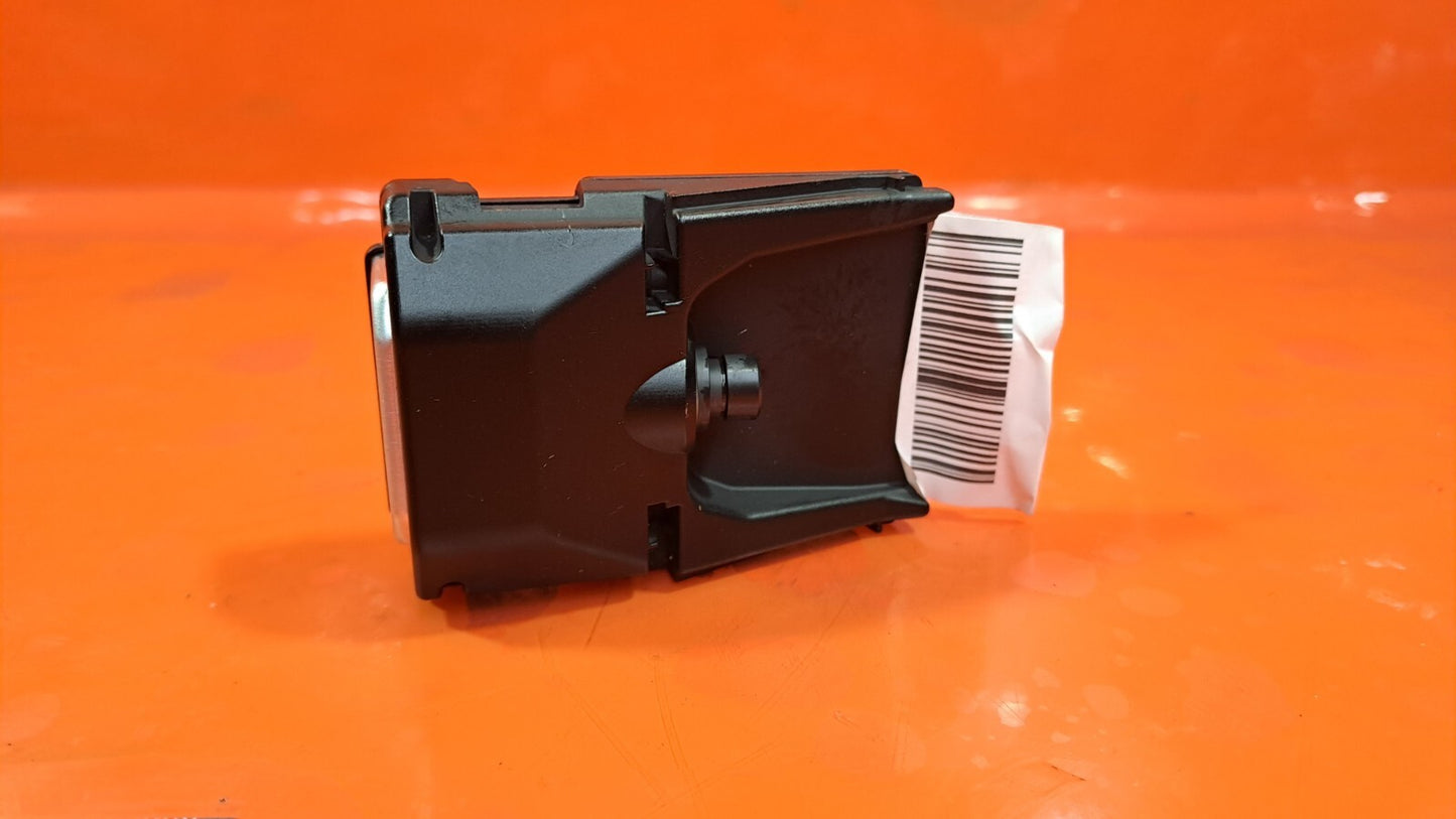 ebay-src:https://i.ebayimg.com/00/s/otawwde2mda=/z/ns0aaosw0jnnc~at/$_57.jpg