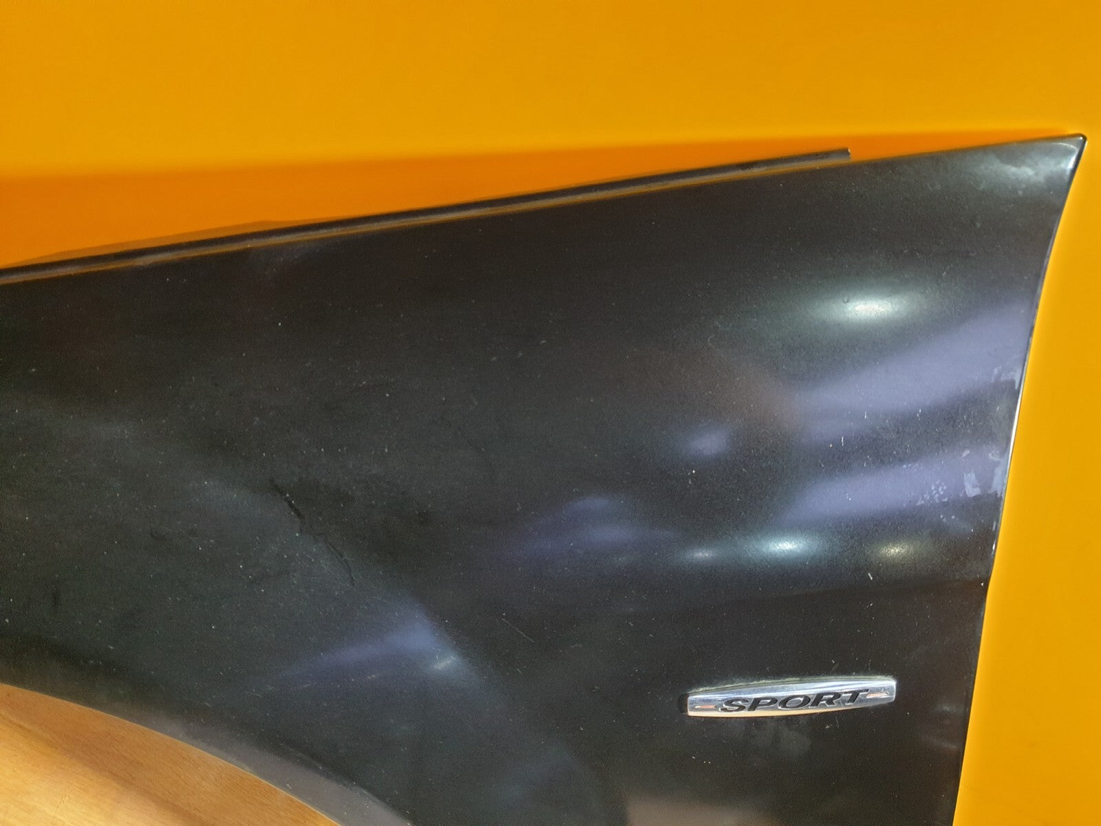 2013 MERCEDES C CLASS W204 AMG SPORT 2.1D FRONT LEFT WING PANEL BLACK A126 - Image 3