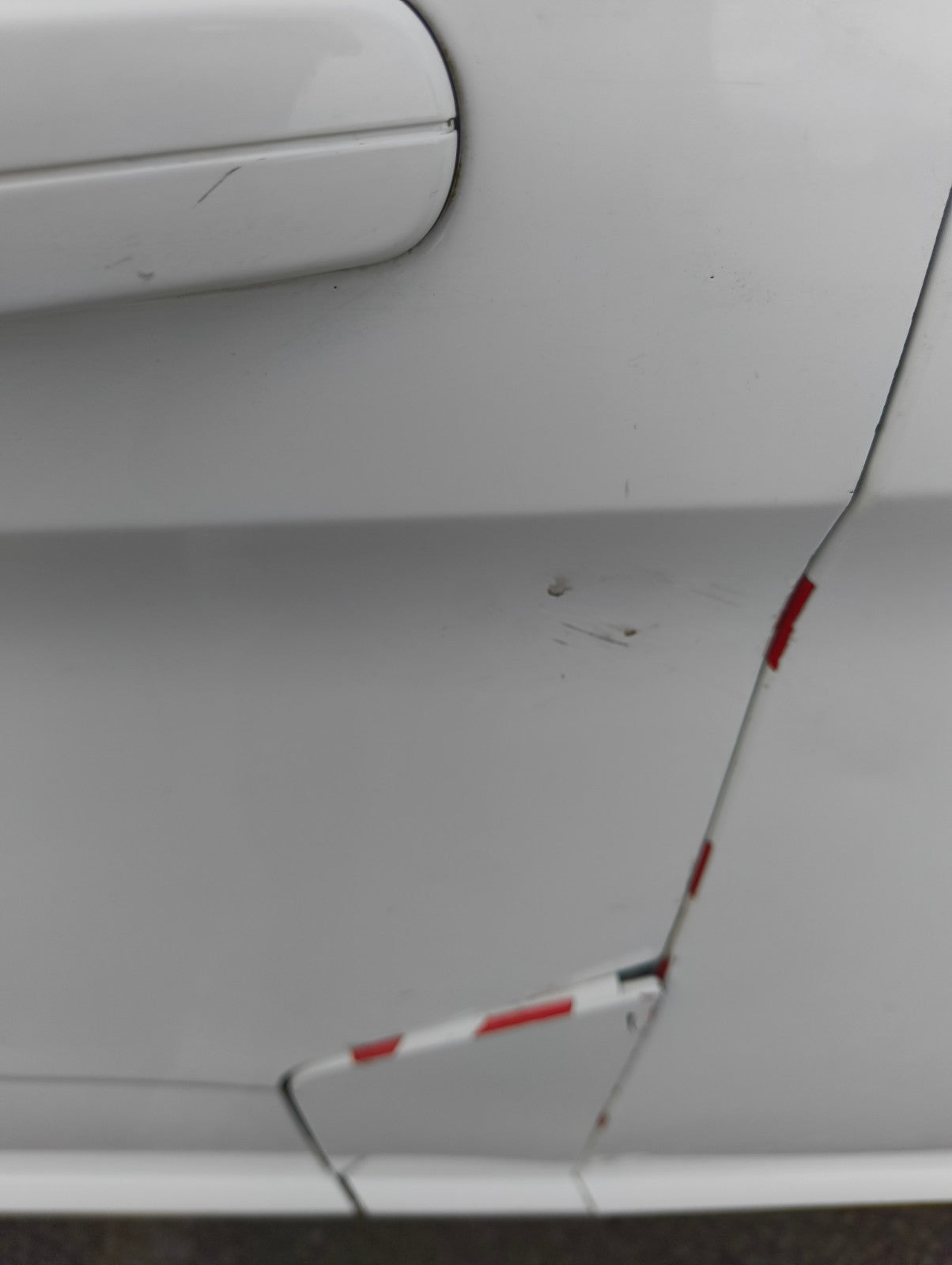 ✅Ford Tourneo Custom 2.2 Diesel 2015 Front Left Door Bare White Scratches A377 - Image 7