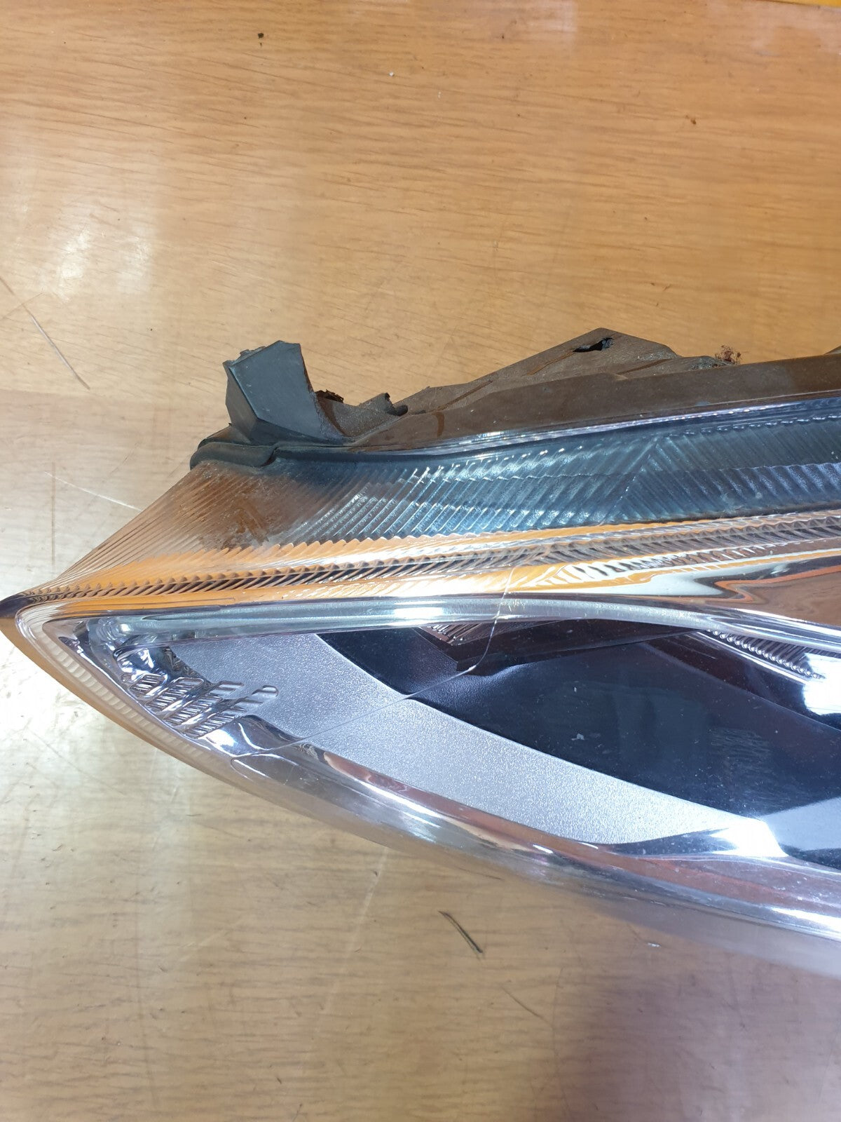 ✅2018 FORD FIESTA MK8 1.0P FRONT LEFT HEADLIGHT H1BB-13W030-DD broken brackets - Image 9