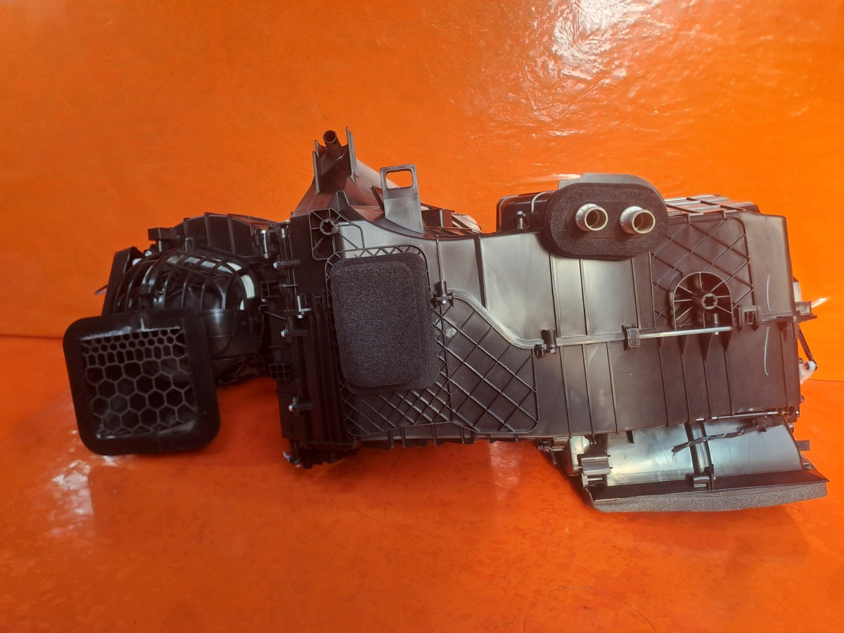 ebay-src:https://i.ebayimg.com/00/s/mtiwmfgxnjaw/z/lcgaaesw3p1qxfuu/$_57.jpg