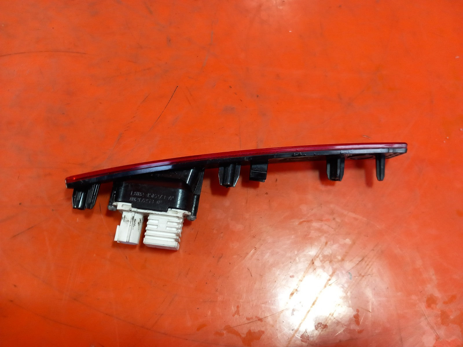 ebay-src:https://i.ebayimg.com/00/s/mtiwmfgxnjaw/z/oisaaeswl01qi80p/$_57.jpg