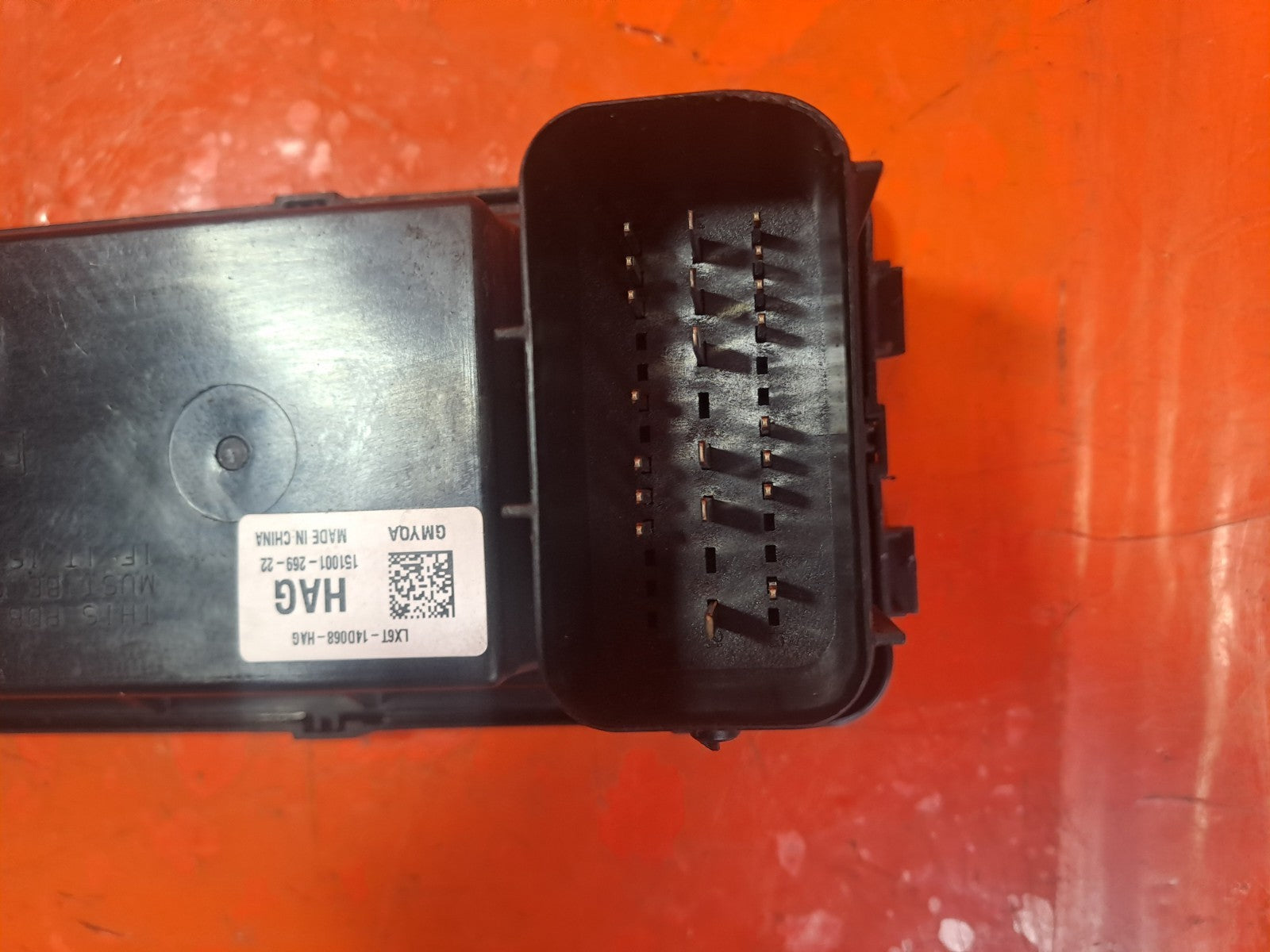 ebay-src:https://i.ebayimg.com/00/s/mtiwmfgxnjaw/z/dvwaaeswzchpl2hl/$_57.jpg