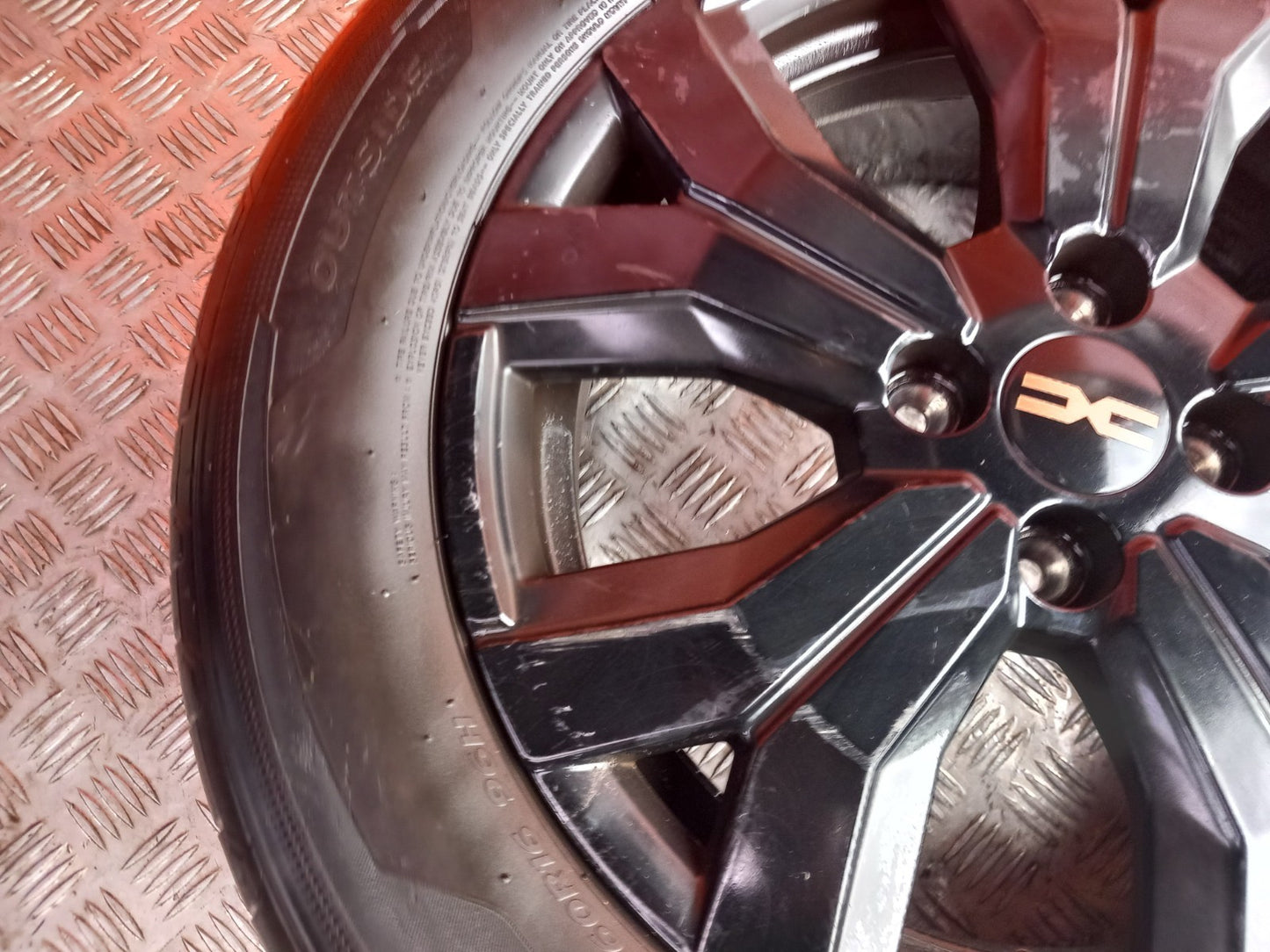 2024 Dacia Jogger Alloy Wheel with Tyre 205/60 R16 403004026R Warranty A391 - Image 3