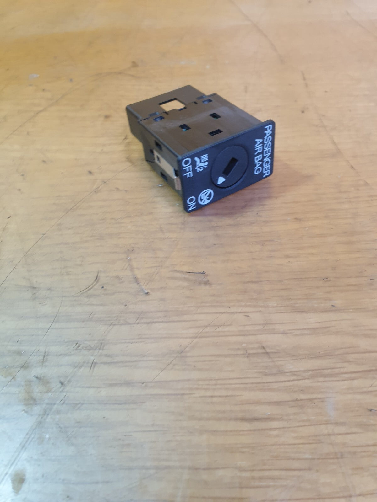 ebay-src:https://i.ebayimg.com/00/s/mtywmfgxmjaw/z/braaaoswxm1mbobp/$_57.jpg