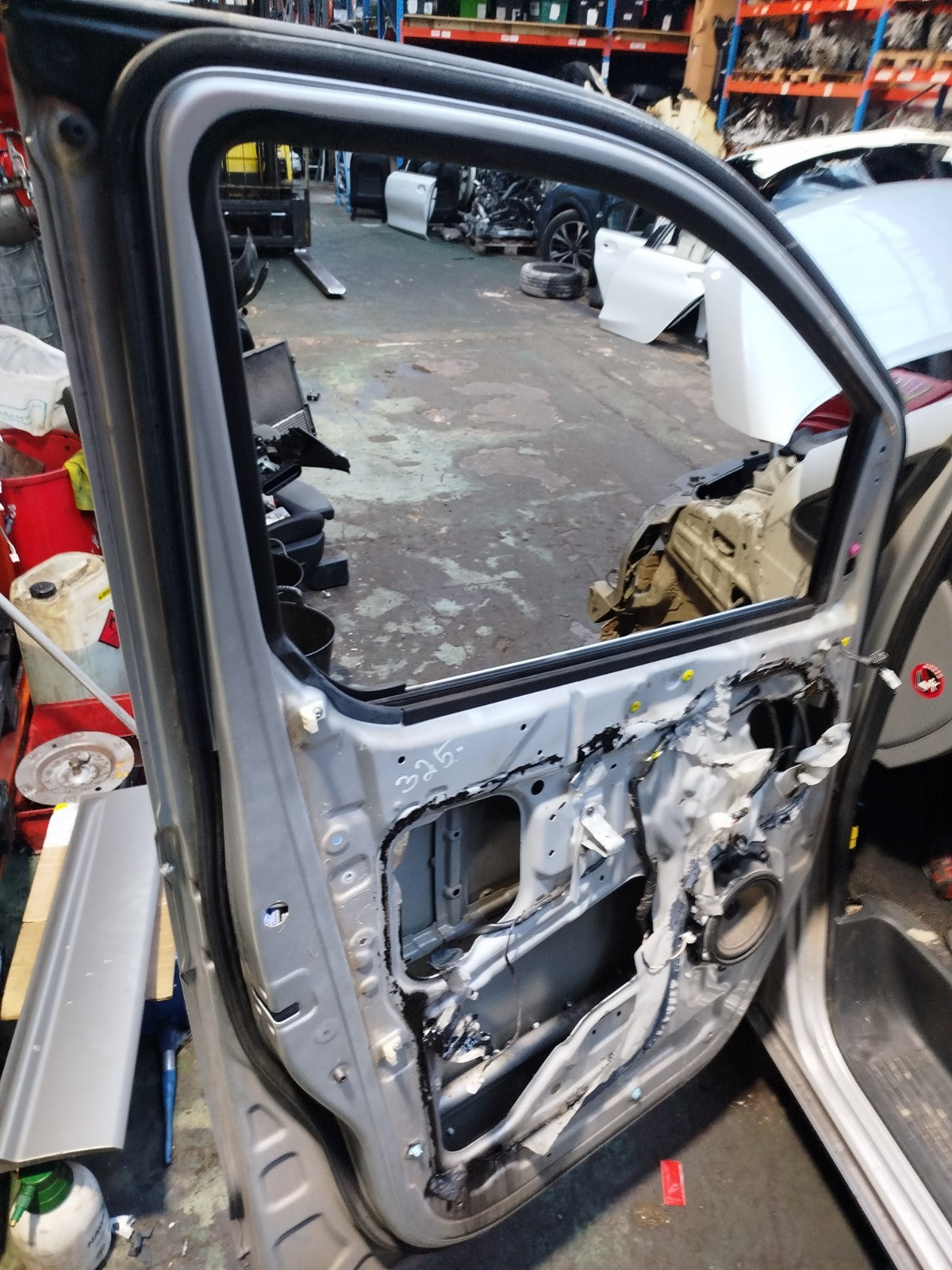 ✅2010 HYUNDAI I800 2.5D FRONT LEFT DOOR W/O MIRROR SILVER + WARRANTY A325 - Image 7