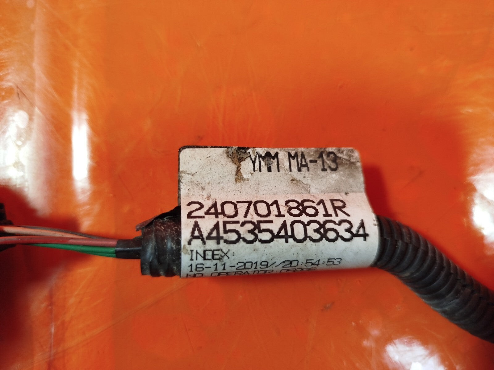 ebay-src:https://i.ebayimg.com/00/s/mtiwmfgxnjaw/z/kqyaaoswuafn1edk/$_57.jpg