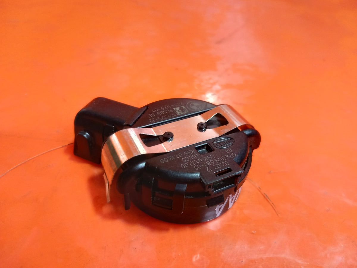 ebay-src:https://i.ebayimg.com/00/s/mtiwmfgxnjaw/z/ug8aaeswubvqvgas/$_57.jpg