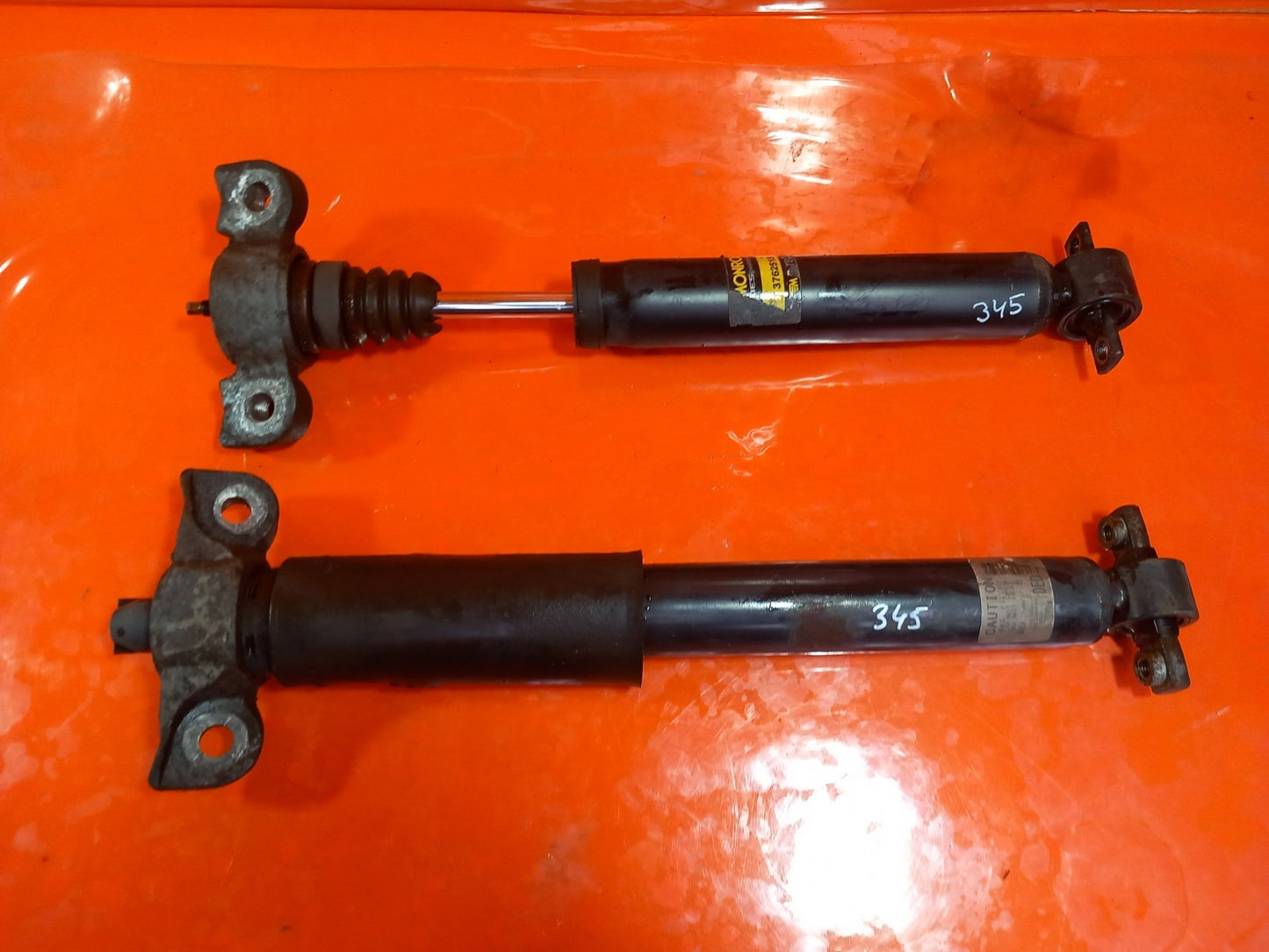 Ford Galaxy Zetec 2.0 Diesel 2019 Rear Shock Absorbers Pair F1GC18080DEA A345 - Image 2