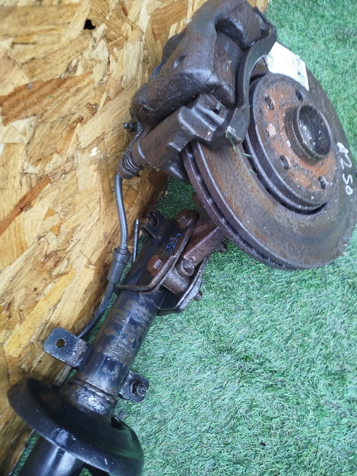 2015 Renault Trafic MK3 SL27  Front Right Suspension Leg Hub Warranty A250 - Image 8