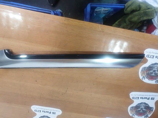 2012 AUDI A5 S LINE 2.0D RIGHT WINDSCREEN PILLAR TRIM 8F0853266A + WARRANTY A218 - Image 1