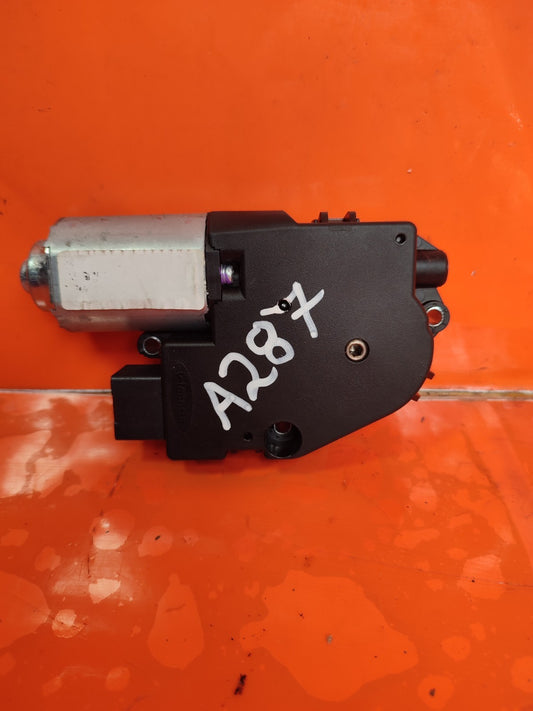 ✅KIA SPORTAGE 4 1.7 DIESEL 2014 SUNROOF ACTUATOR MOTOR 2226114A Warranty A287 - Image 1