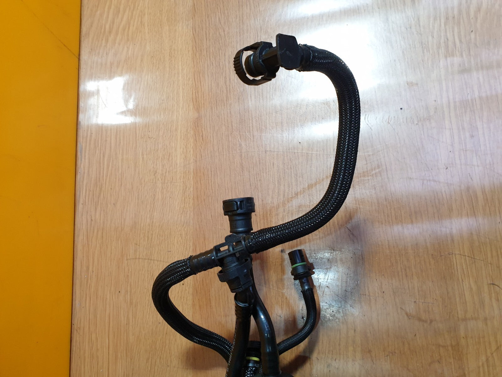 2023 BMW 1 Series F40 1.5 Petrol Breather Valve w/ Pipes 7614013 Warranty A151 - Image 3