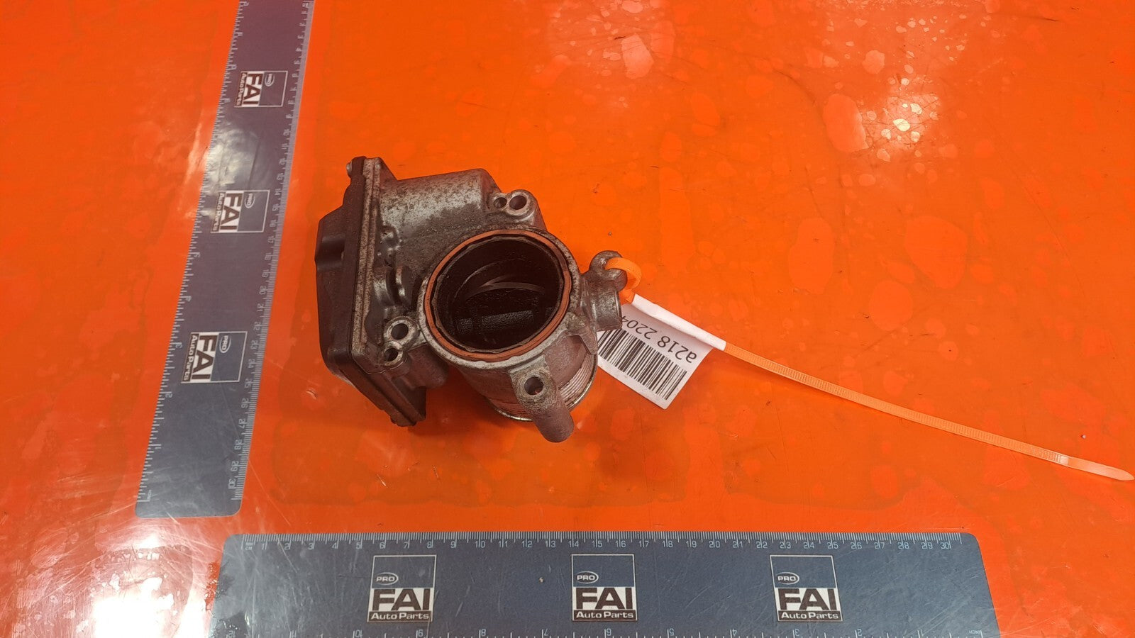 Audi A5 S Line 2.0 Diesel 2012 THROTTLE BODY 03L128063R Warranty A218 - Image 5