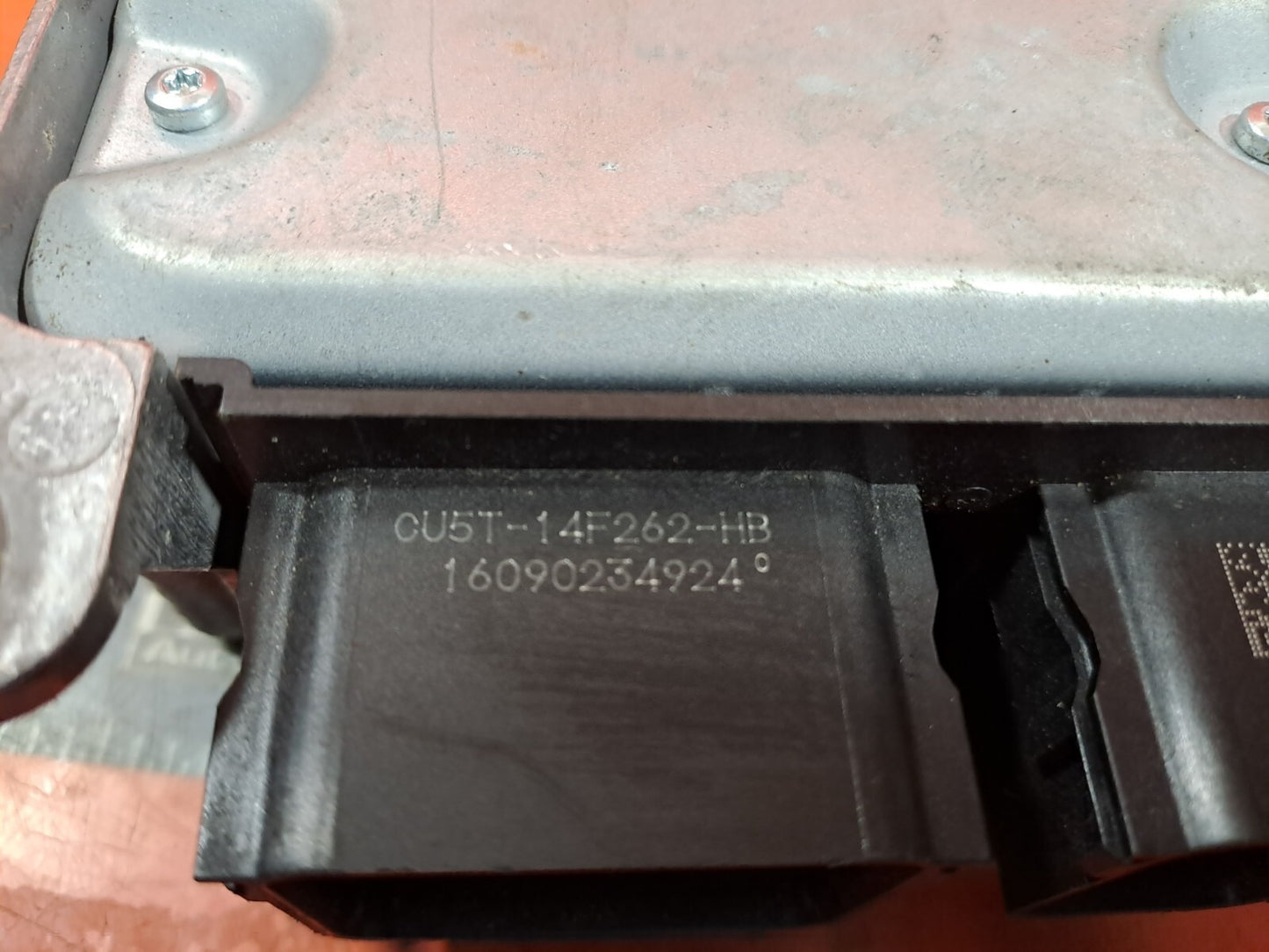 ebay-src:https://i.ebayimg.com/00/s/mtiwmfgxnjaw/z/qj4aaosw93vnwdej/$_57.jpg