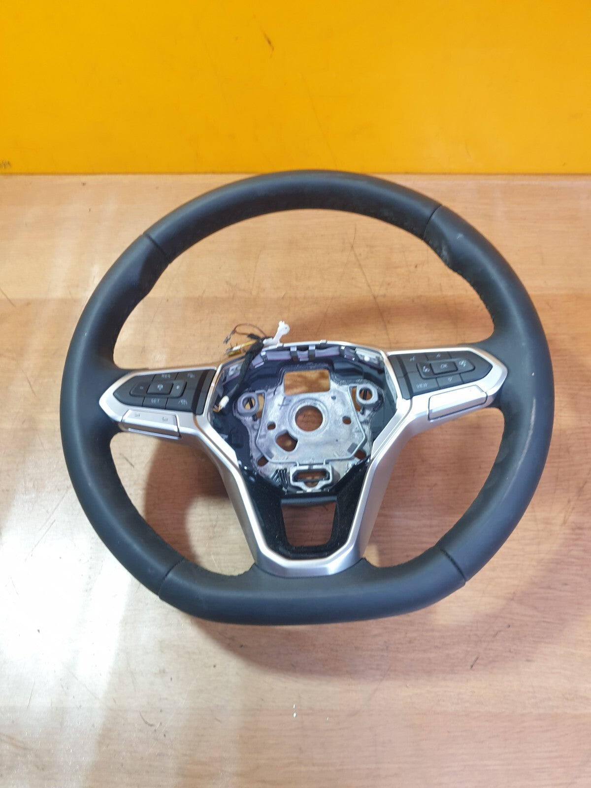 ✅VW GOLF MK8 1.5 PETROL 2022 MULTIFUNCTION LEATHER STEERING WHEEL 5H0959542K - Image 1