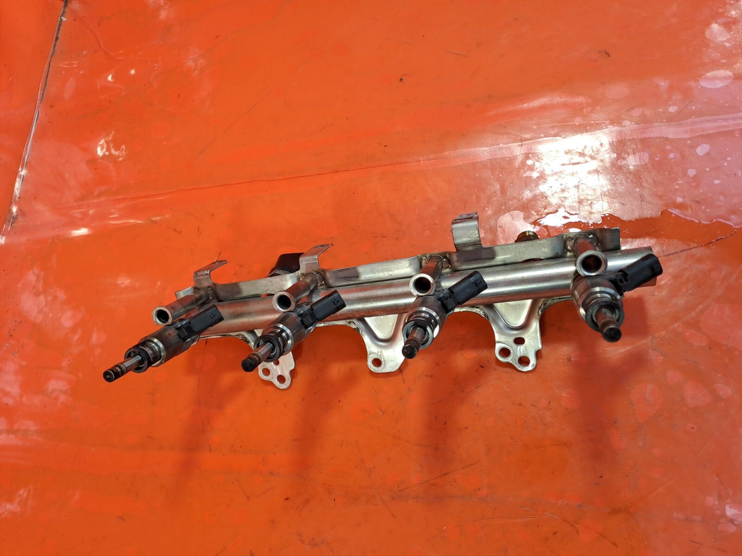 ✅2010 AUDI A5 8T S LINE 2.0TFSI FUEL RAIL 06J133317M + WARRANTY A223 - Image 7
