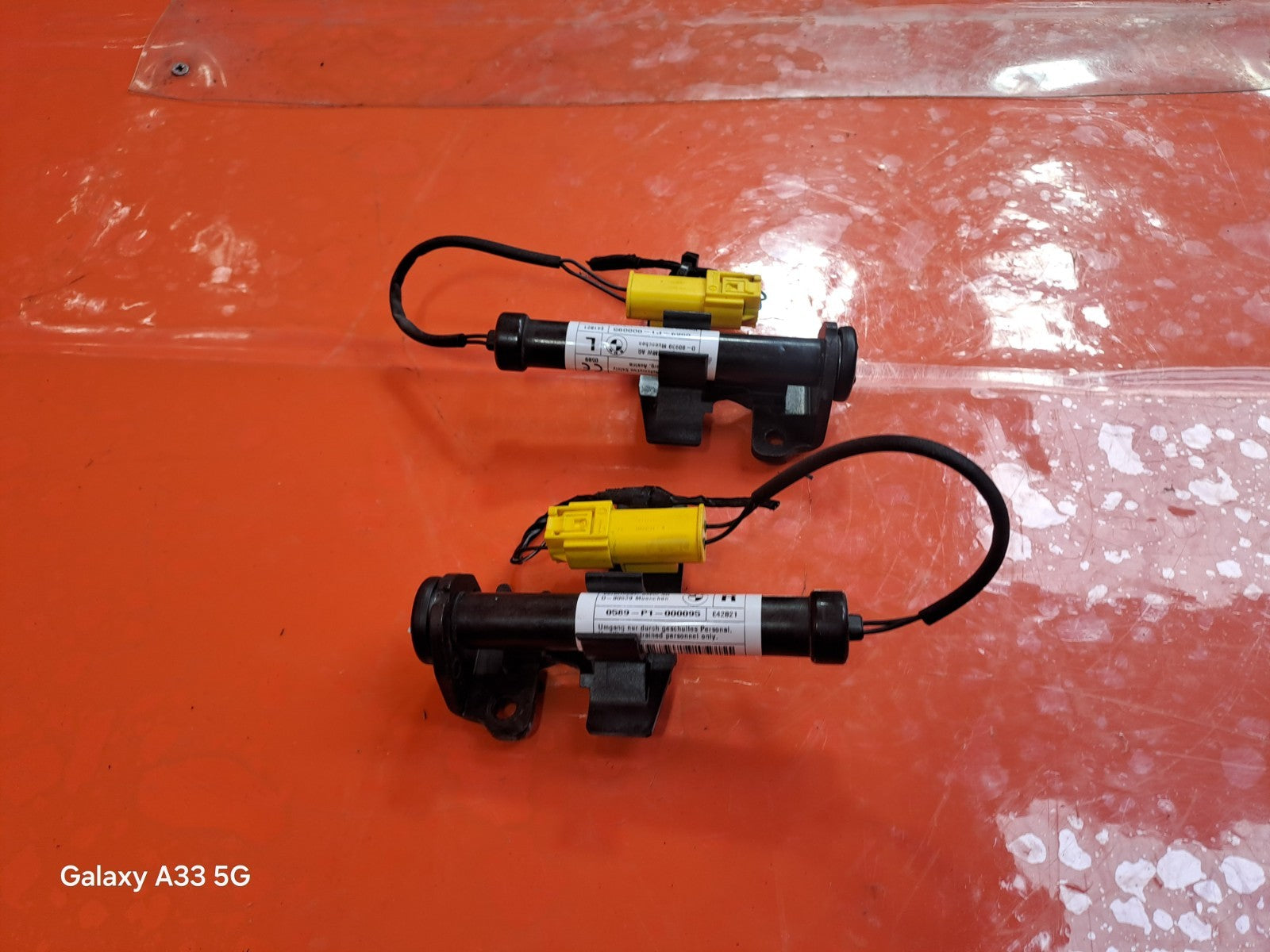 ✅BMW 330E G21 2.0 PETROL 2022 PEDESTRIAN PROTECTION BONNET ACTUATOR PAIR 7449429 - Image 4