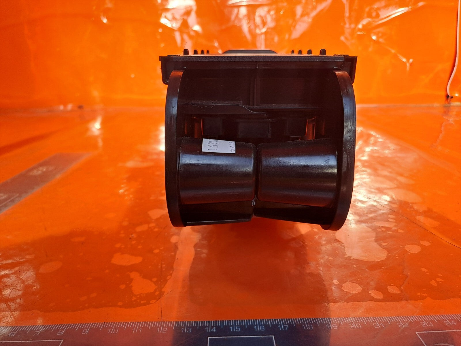 ✅FORD FOCUS ST-LINE 1.0 PETROL 2024 CENTRE CONSOLE STORAGE COMPARTMENT A267 - Image 8