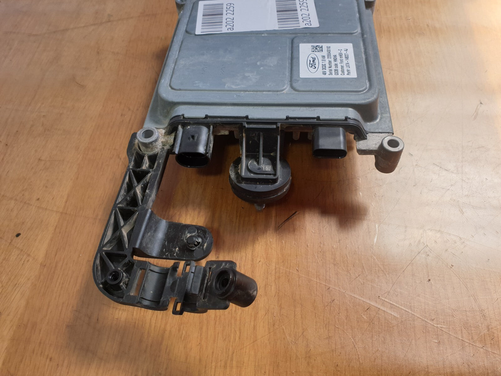 ebay-src:https://i.ebayimg.com/00/s/mtiwmfgxnjaw/z/ymaaaoswcbrmsrje/$_57.jpg