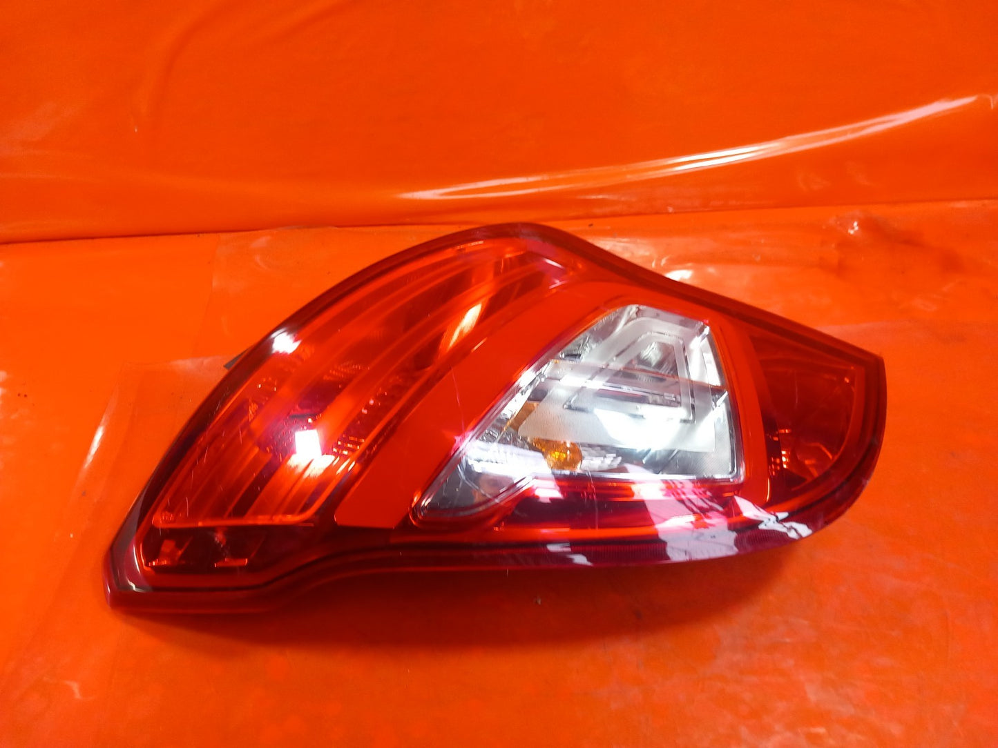 2018 Ssangyong Korando ELX Rear Left Tail Light 83601-34050 Warranty A329 - Image 5