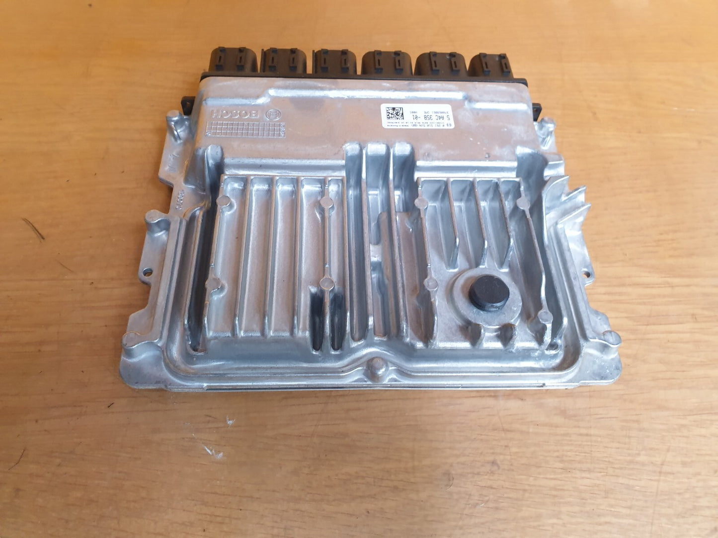 ebay-src:https://i.ebayimg.com/00/s/mtiwmfgxnjaw/z/1mgaaoswxbrmyrae/$_57.jpg