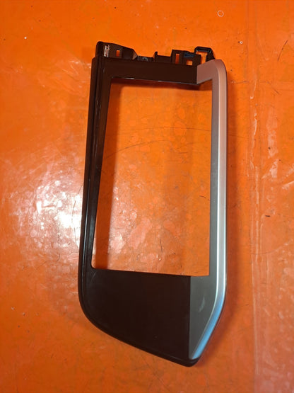 ✅FORD TOURNEO CONNECT VW CADDY 2.0 DIESEL 2024 RADIO SURROUND TRIM 2KF858070C - Image 5