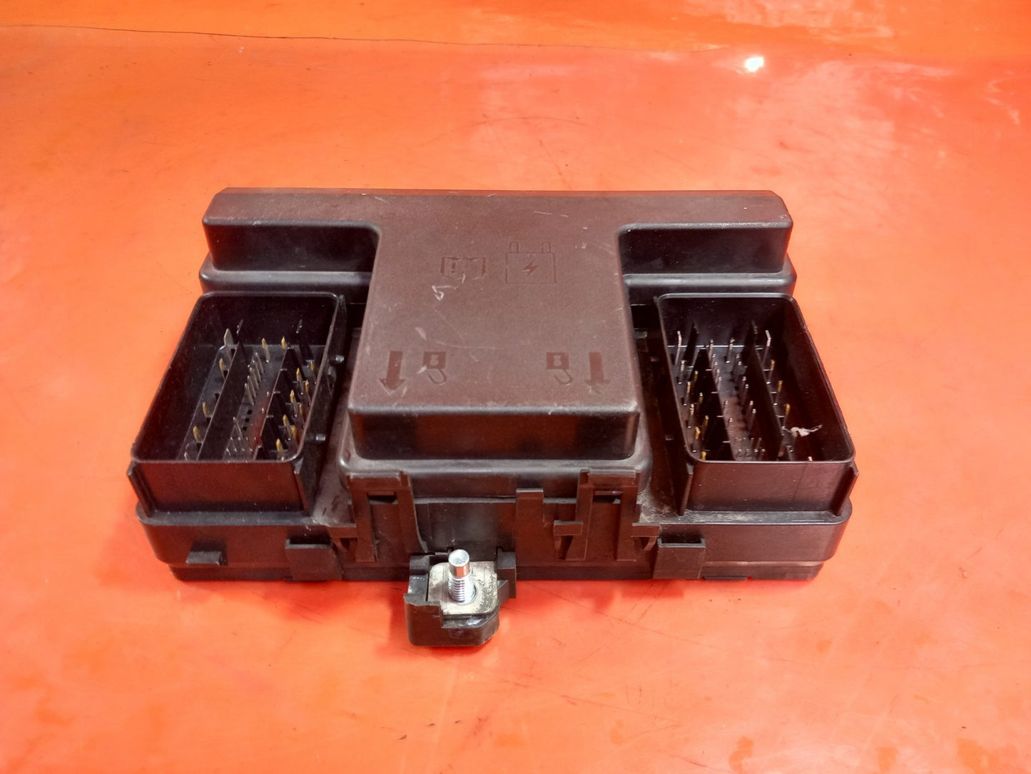 Ford Galaxy Zetec 2.0 Diesel 2017 Fuse Box F2GT14A067EC Warranty A296 - Image 3