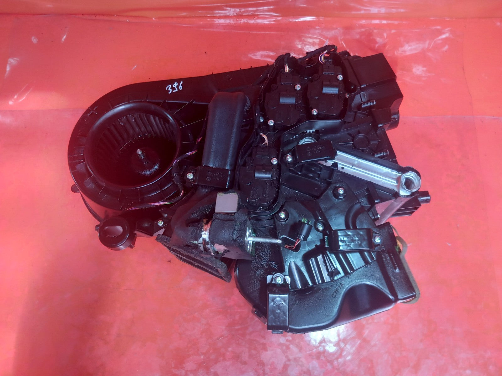 ebay-src:https://i.ebayimg.com/00/s/mtiwmfgxnjaw/z/krmaaesw~4xqou4q/$_57.jpg