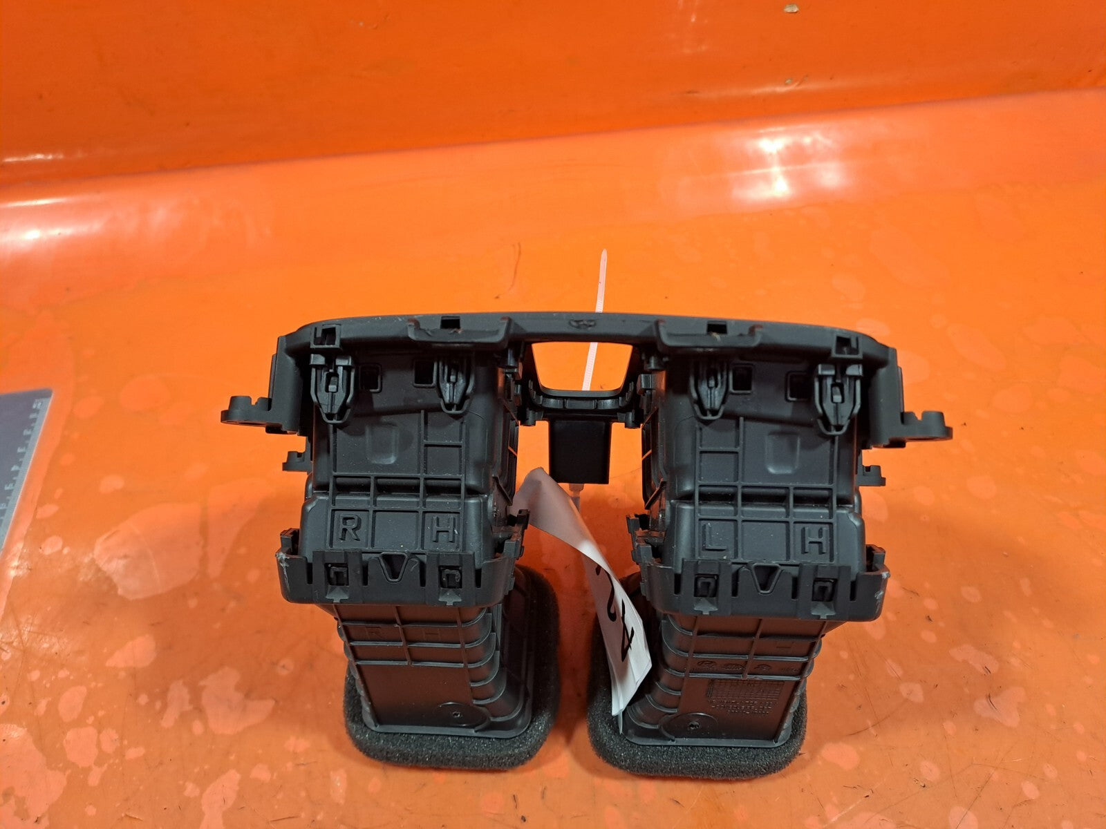 ✅HYUNDAI TUCSON MK4 1.6 PETROL 2023 AIR VENT REAR CONSOLE 97040-N7000 Warranty - Image 7