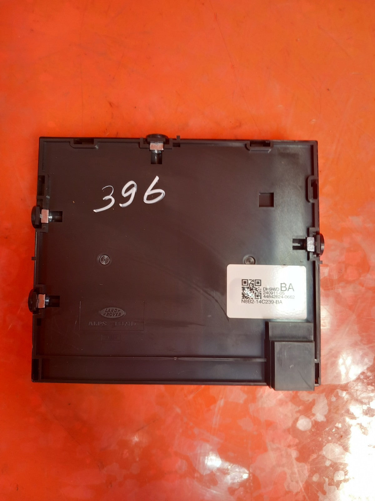 Land Rover Defender L663 3.0 Diesel 2025 Heater Control Module N8B214C239BA A396 - Image 2