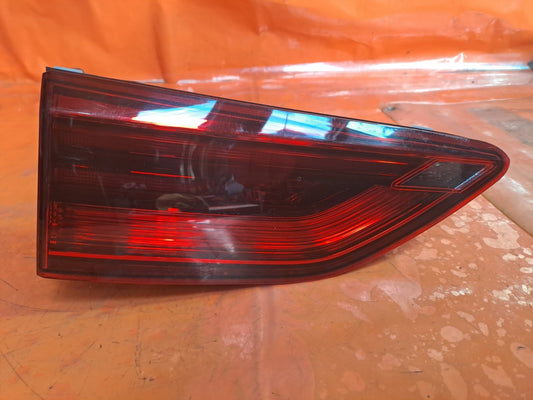 ✅VW GOLF R-LINE MK8 2.0 DIESEL 2020 REAR LEFT INNER TAIL LIGHT 5H0945093D A346 - Image 2