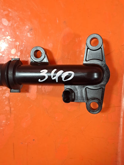 ebay-src:https://i.ebayimg.com/00/s/mtywmfgxmjaw/z/ahqaaeswfblpakm8/$_57.jpg