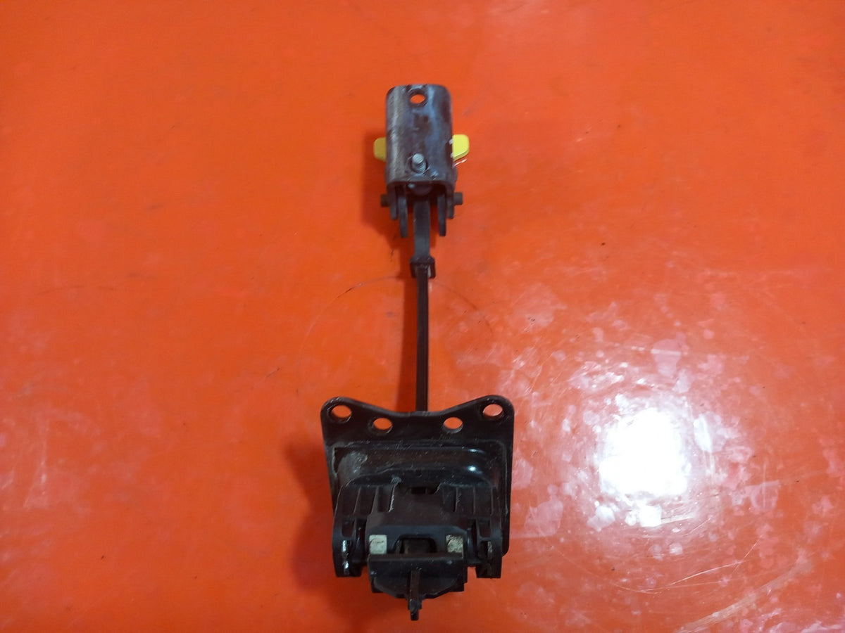 ebay-src:https://i.ebayimg.com/00/s/mtiwmfgxnjaw/z/esyaaeswm-xqvqu3/$_57.jpg