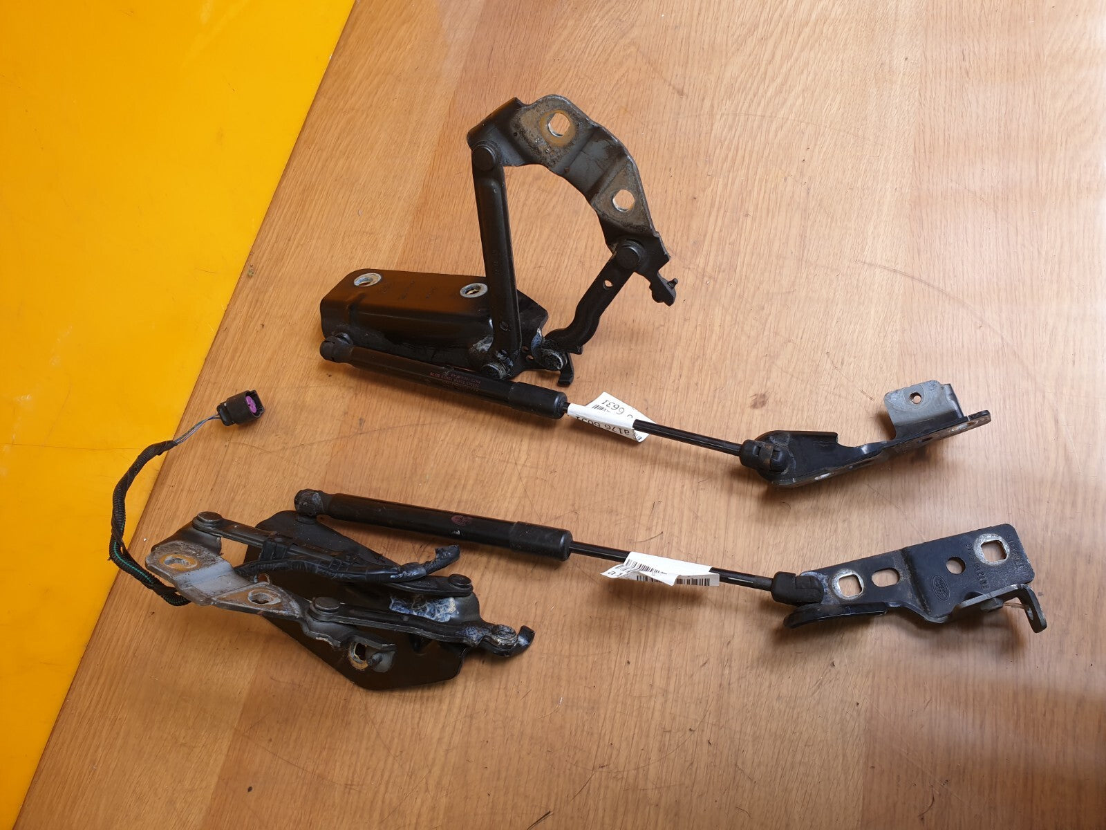 ebay-src:https://i.ebayimg.com/00/s/mtiwmfgxnjaw/z/jdeaaoswmvdmi6sk/$_57.jpg