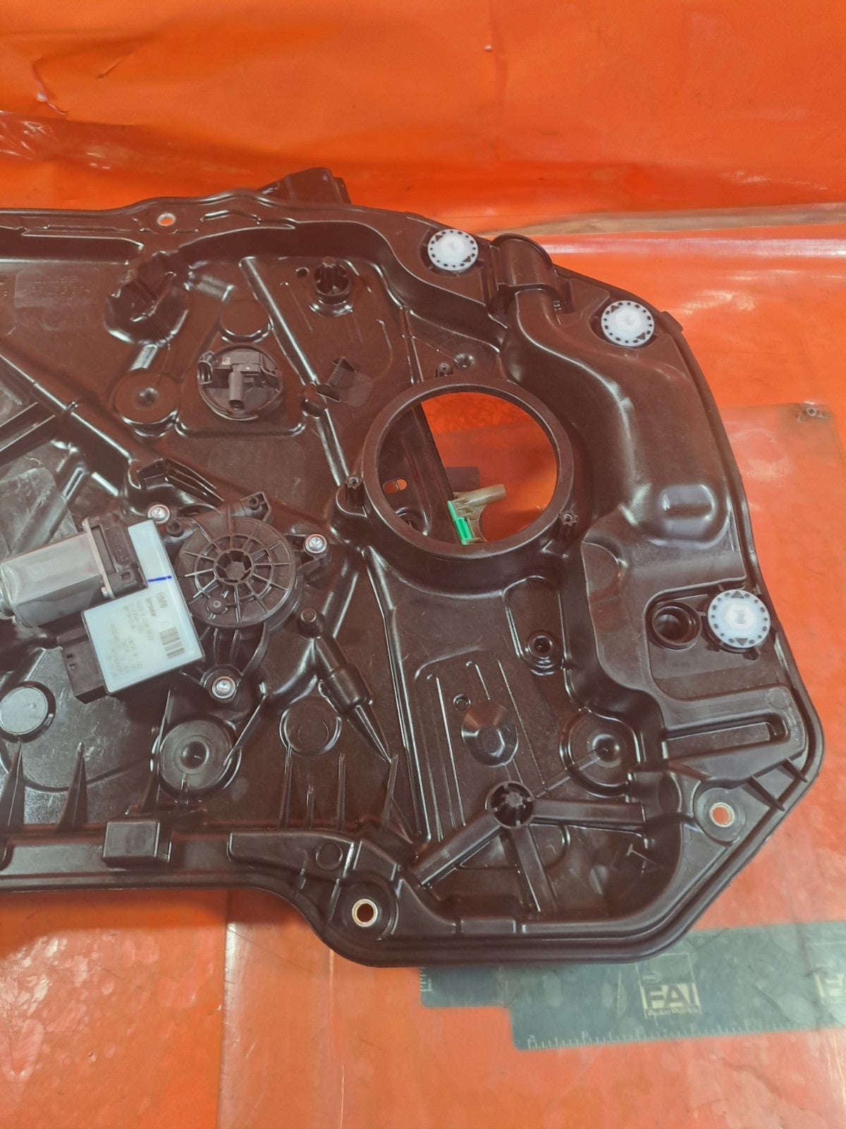 ebay-src:https://i.ebayimg.com/00/s/mtywmfgxmjaw/z/fpaaaeswzs1pqjlo/$_57.jpg