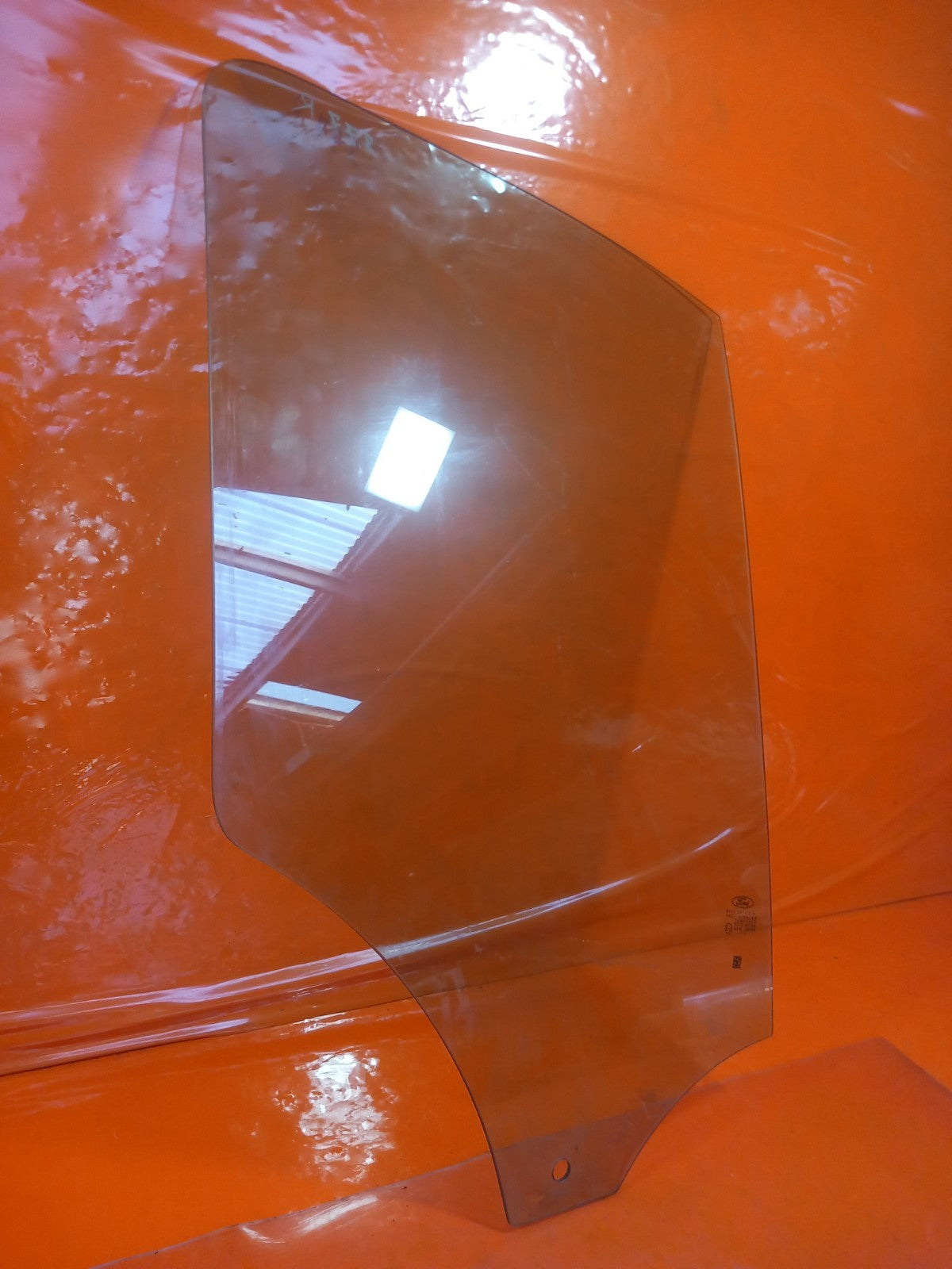 2015 Ford Tourneo Custom Front Right Door Glass BK21-V21410-A Warranty A377 - Image 2
