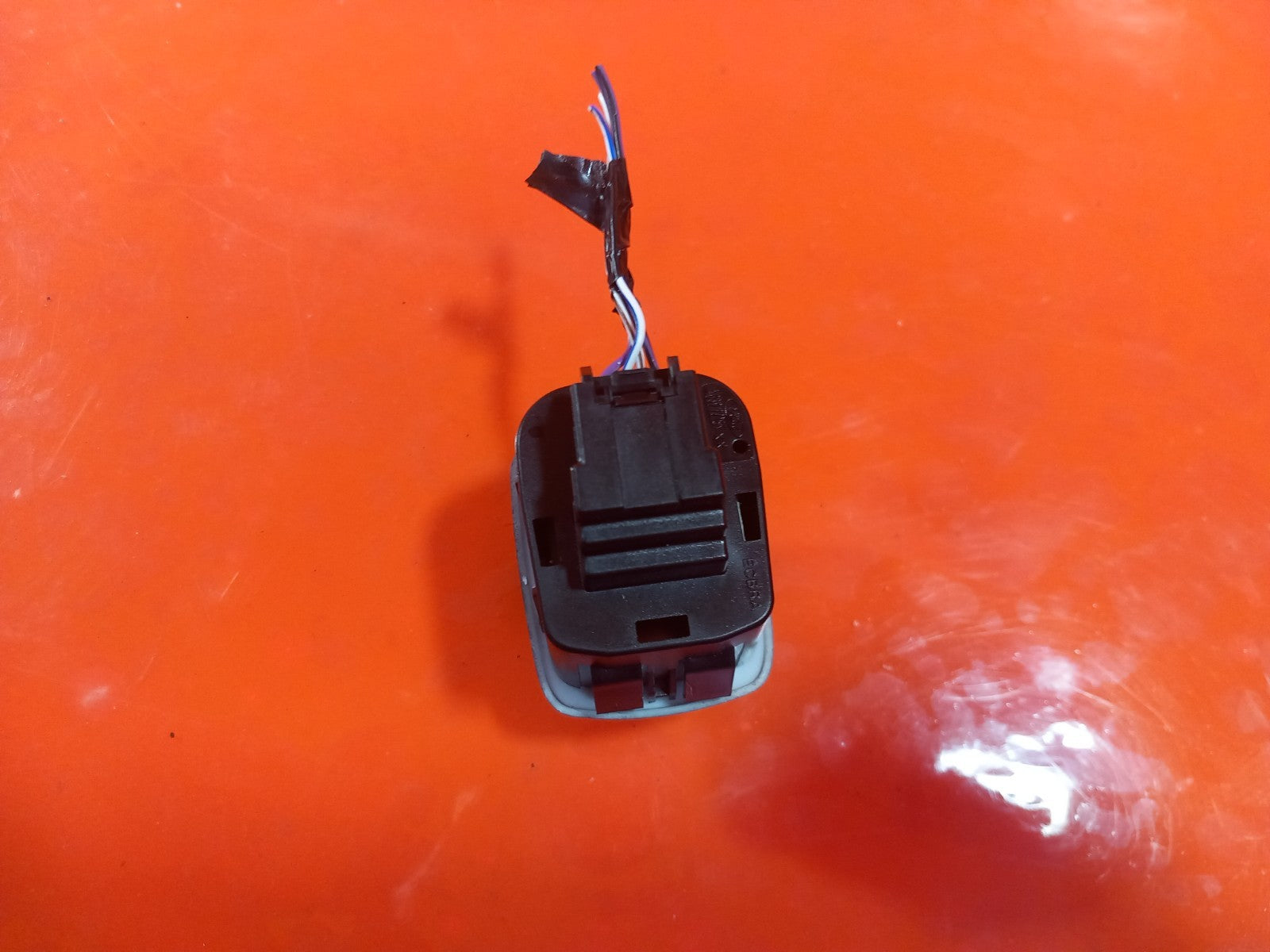 ebay-src:https://i.ebayimg.com/00/s/mtiwmfgxnjaw/z/o9iaaeswqujqmrpv/$_57.jpg